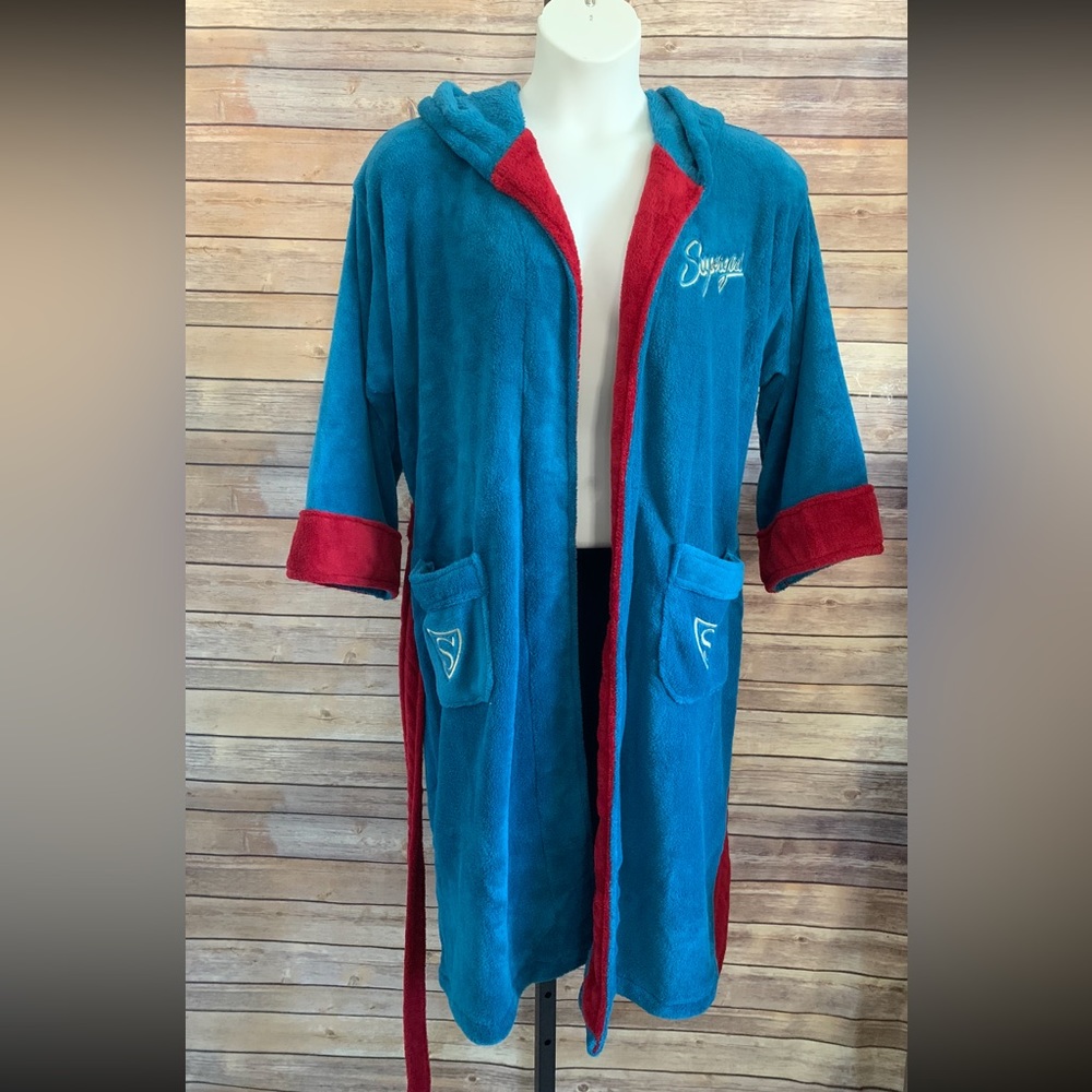 DC Comics Woman Robe - One Size - Picture 2 of 15